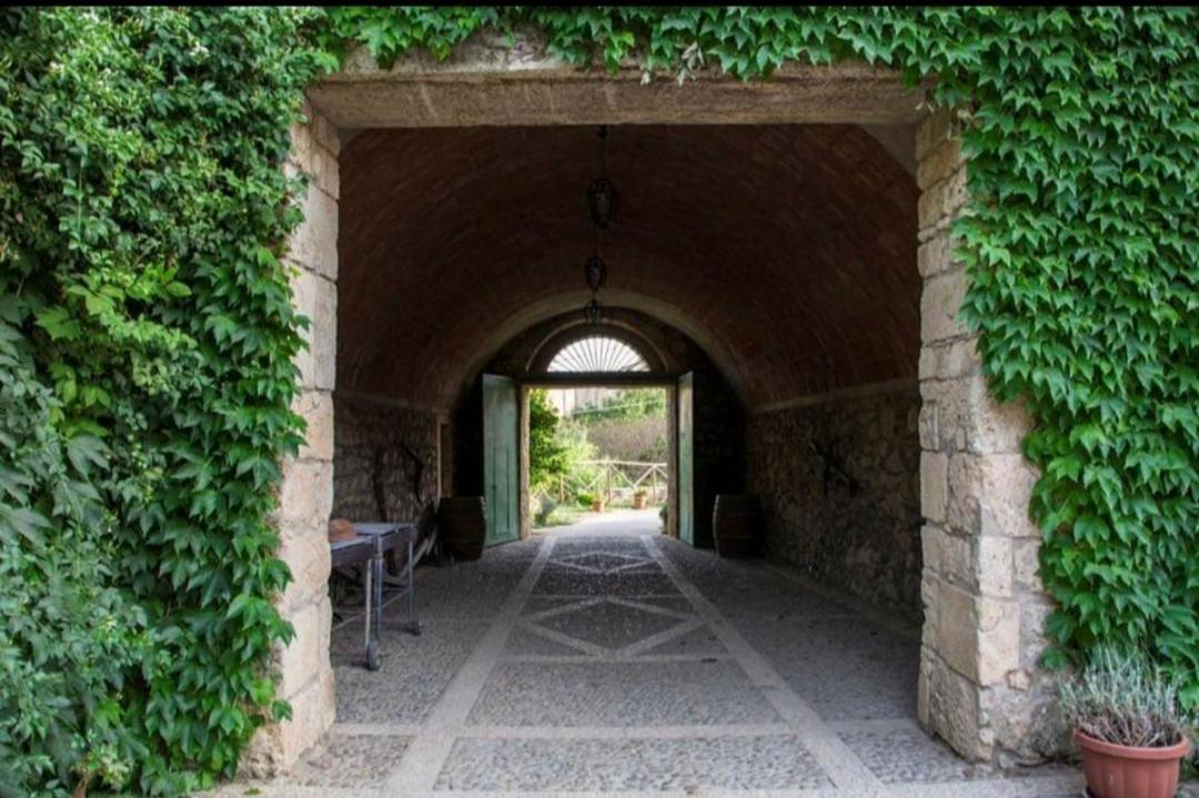 Agriturismo Feudo Tudia Landro Exterior photo
